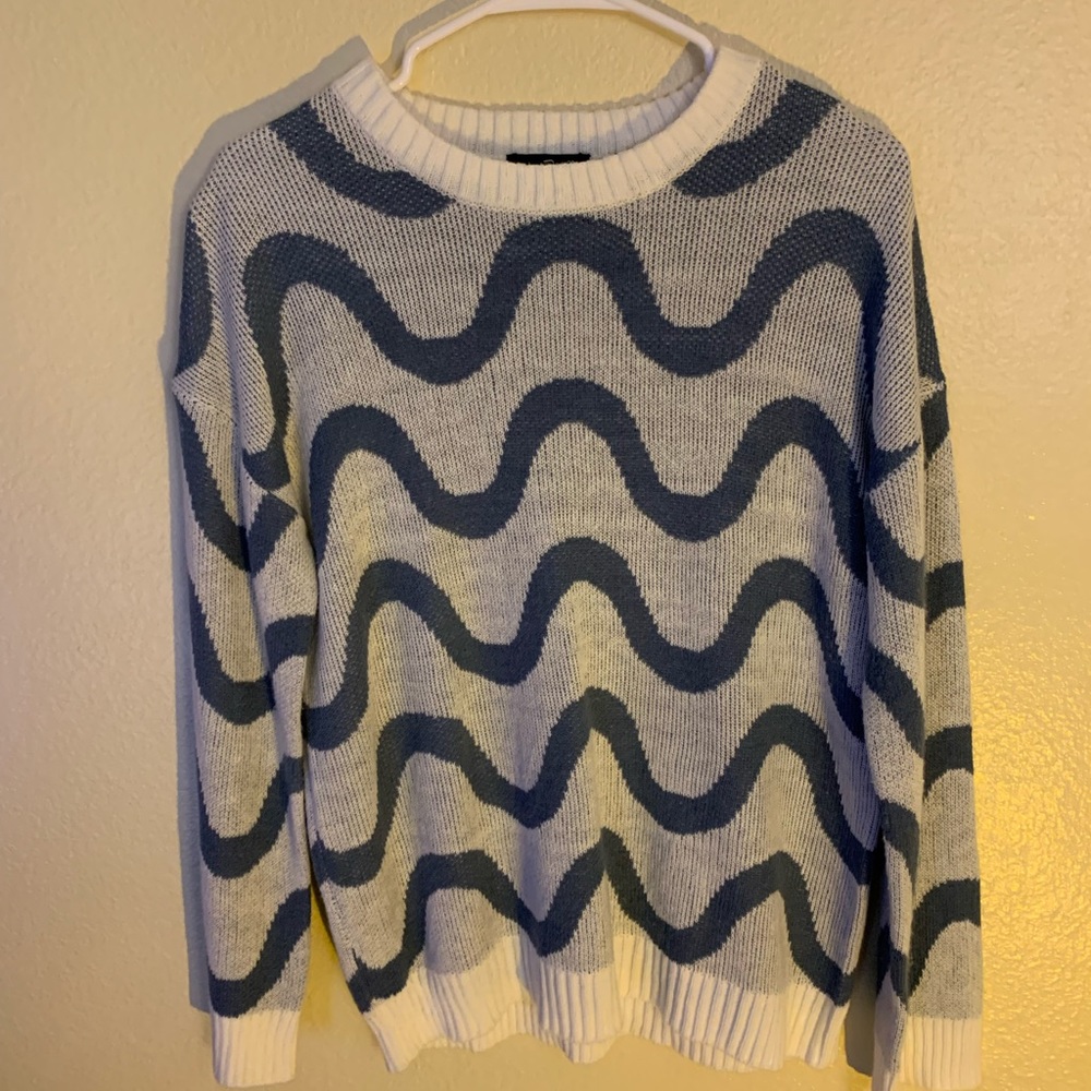 Cute sweater!
